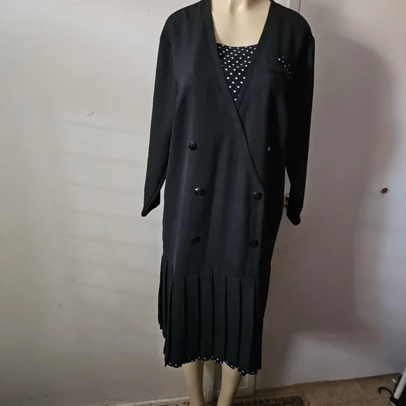 Chic Black Polka Dot Midi Dress - Picture 1 of 6